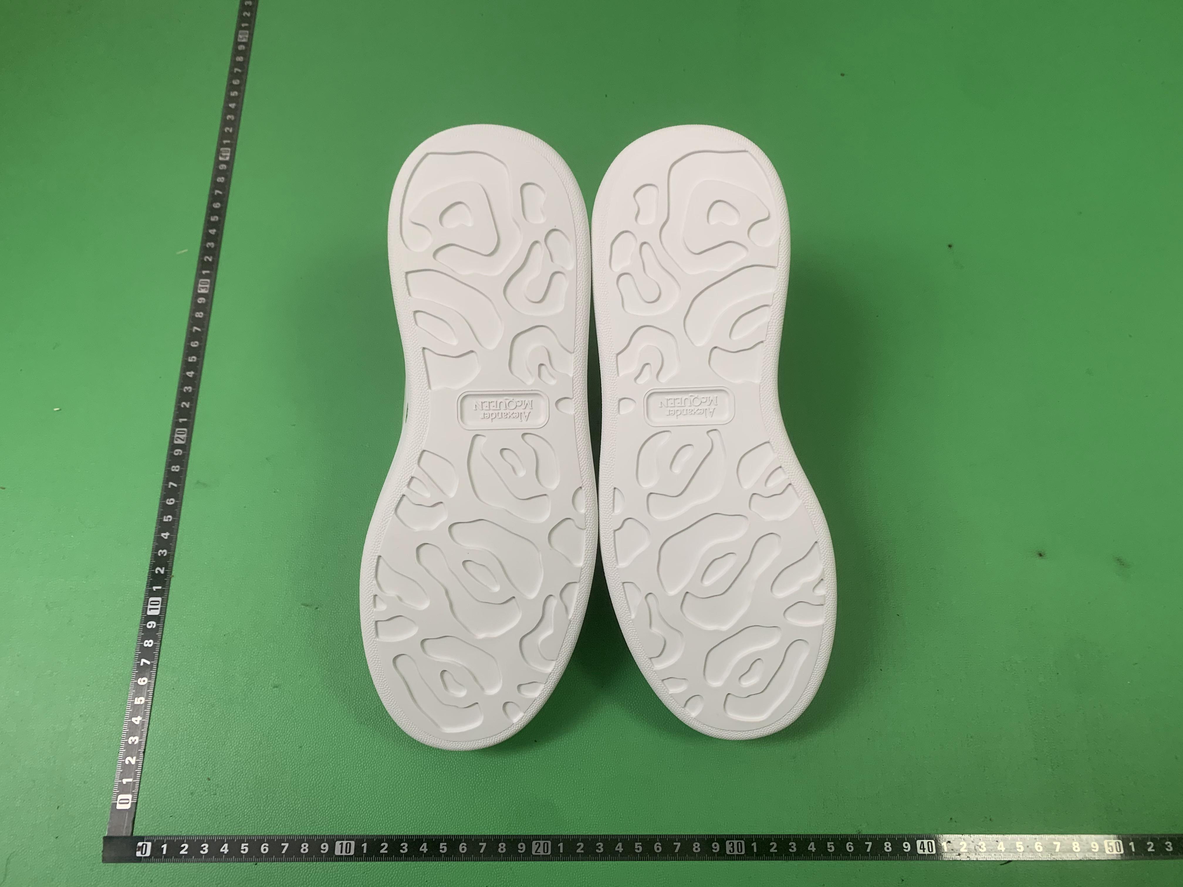  Alexander McQueen -8