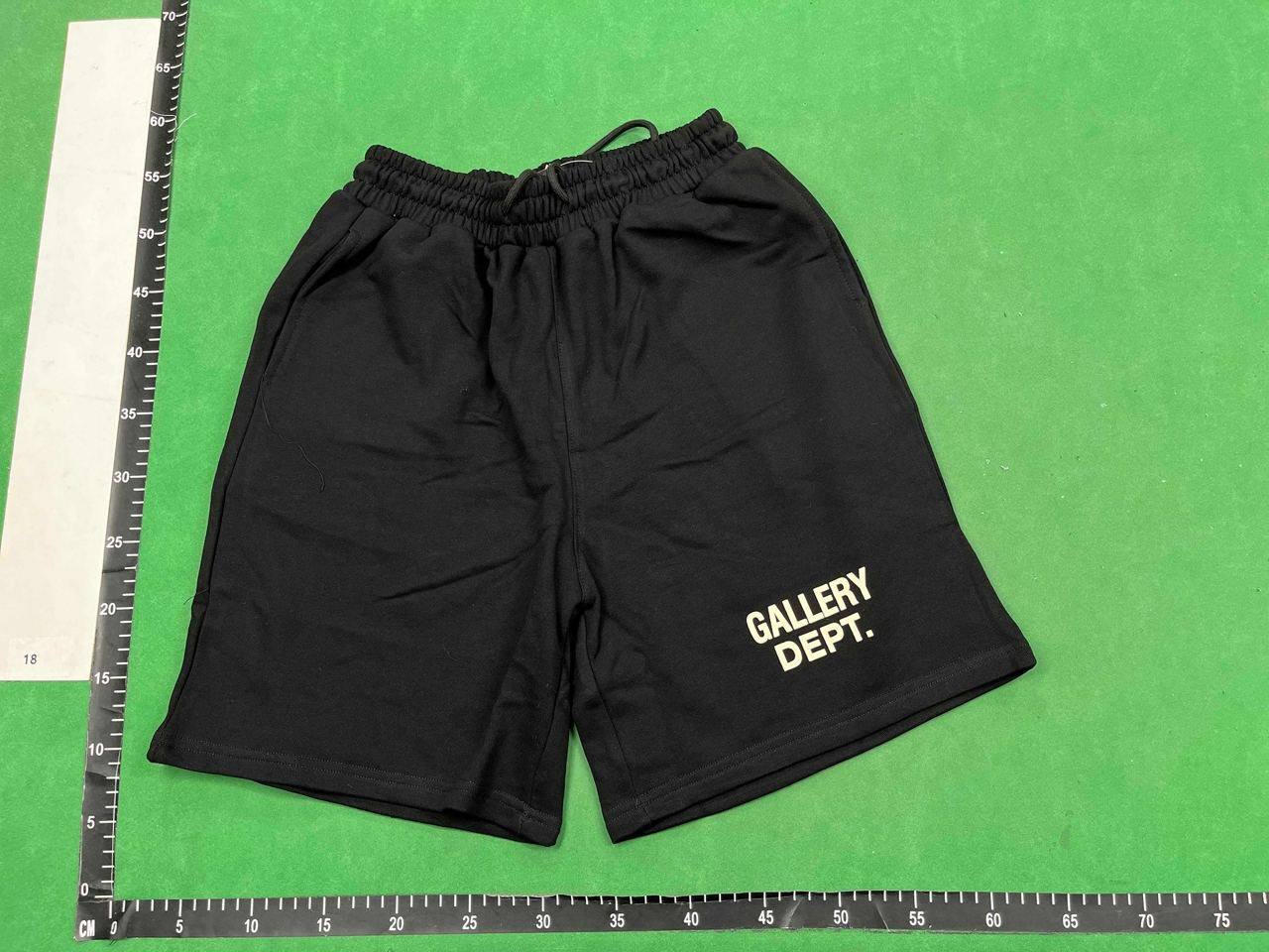GALLERY DEPT Shorts -5