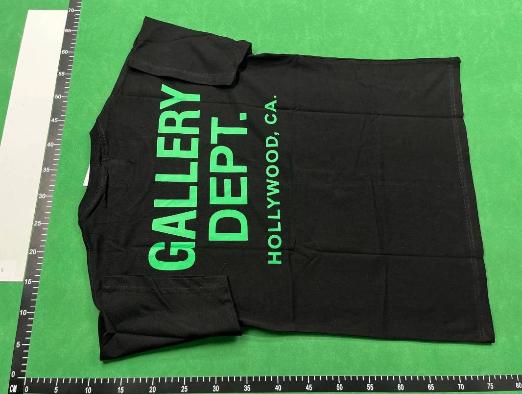 GALLERY DEPT      T e  e -3